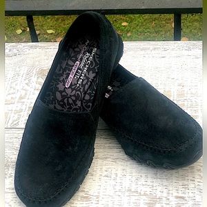Skechers Relaxed Fit Black Suede Loafers. Woman’s Size 10 NWOTags